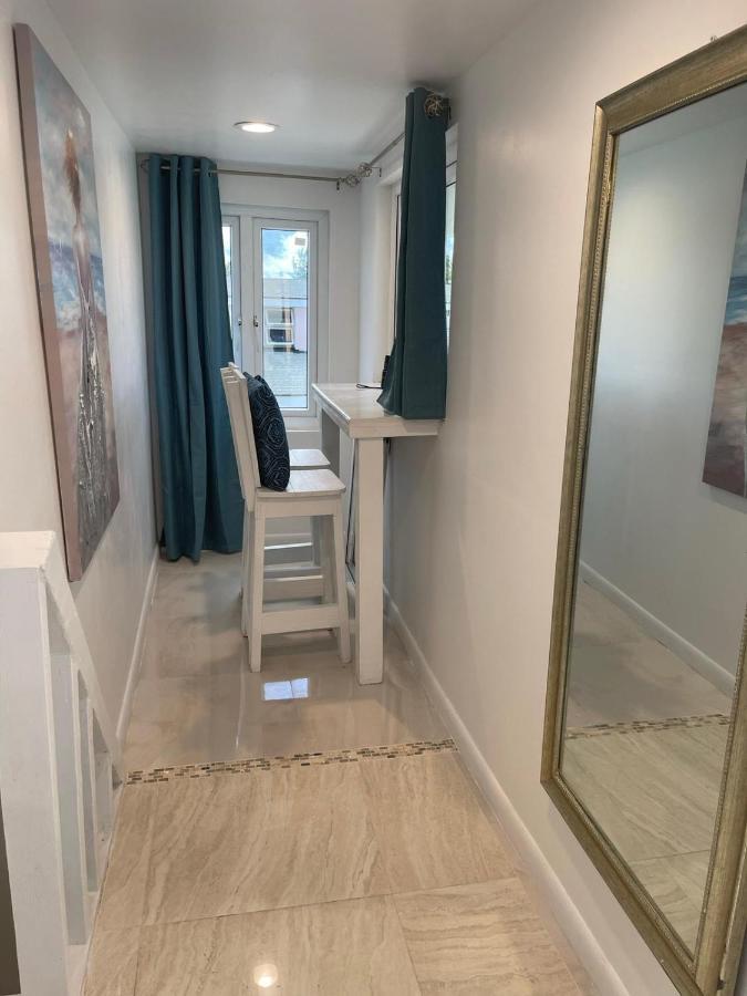 #6 Ferguson Rd - Townhouse Villa Nassau Eksteriør bilde